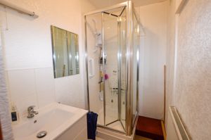 En-Suite- click for photo gallery